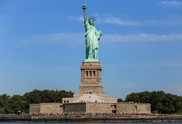 美国旅游签一次待多久？2024年最新解读：不是所有签证都能让你在美国尽情享受6个月，真相令人惊讶！