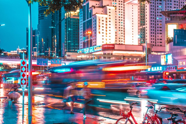当城市节奏遇上“尔滨热”：从哈尔滨到成都，探寻中国城市的快慢之道