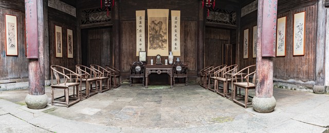 《厅堂里的风景：那些让人眼前一亮的景点故事》