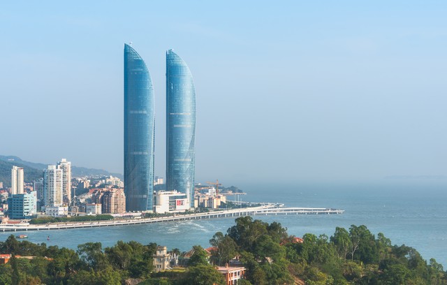 厦门为什么比漳州：从历史到现代，两座城市的不同命运如何塑造了今天？