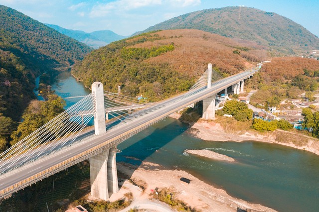 北京到云南旅游有高铁吗？带你揭秘从北京到云南的高铁之旅，感受中国速度与美景的完美结合！