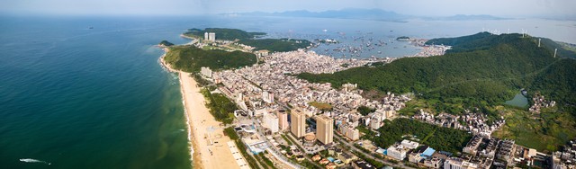 广东阳江市，这座小城正悄悄崛起，打造千亿级新能源产业集群，你猜它凭什么？
