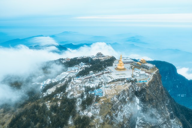 峨眉山多久有雪？揭秘冬季仙境的神秘面纱