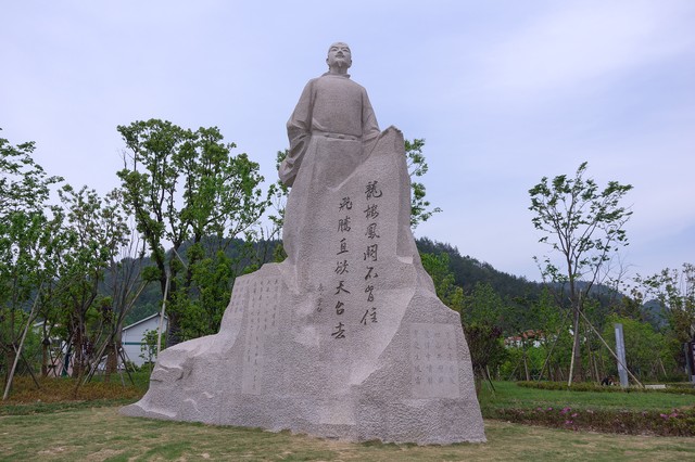 成都红色基地有哪些？探访那些承载着革命记忆的地方，感受先辈们的热血与激情