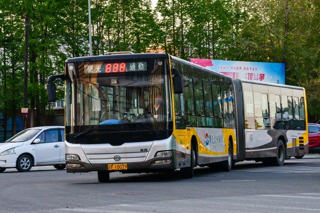 哪个公交app好用？2024年最新公交APP测评报告，让你不再错过末班公交！