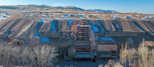 玉门是哪个省？探索这座从石油摇篮到新能源之都的城市传奇，见证玉门如何在转型中书写辉煌篇章