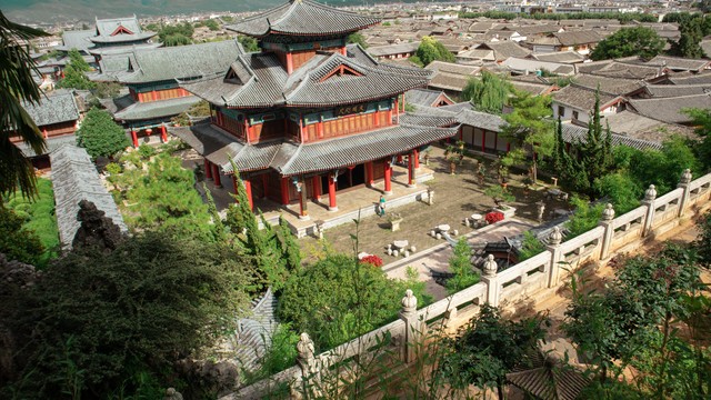 丽江木府旅游景点图片：一场穿越时空的文化盛宴，带你领略纳西族的辉煌历史与独特风情