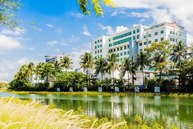 海南医学院在哪里？探索这座热带滨海城市的医学殿堂，你绝对想不到这里的故事如此精彩
