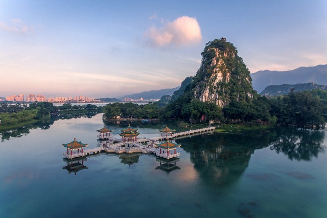 肇庆著名景点有哪些？2024年不容错过的肇庆旅行宝藏地，你准备好了吗？