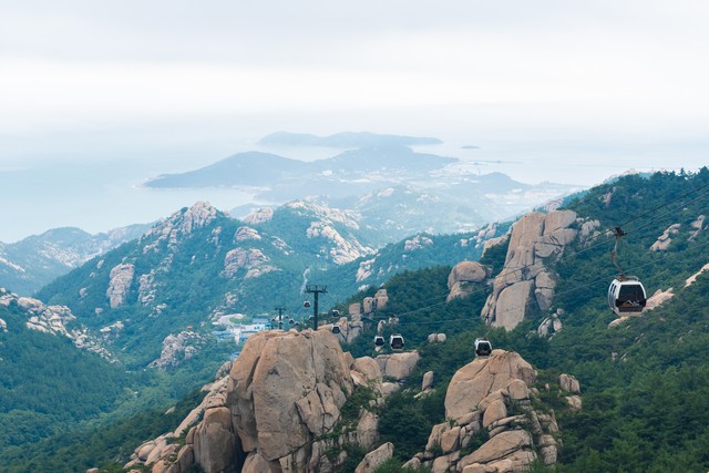 崂山风景区怎么玩？一日游懒人攻略，带你畅游海上第一名山，领略道教文化与自然美景的完美结合
