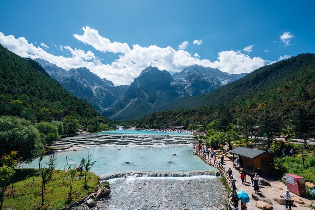 荣成到云南旅游攻略：穿越山海，邂逅彩云之南的绝美风光