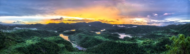 从广东到丽江旅游景点：一场穿越时空的奇幻之旅，带你领略古老与现代交织的魅力