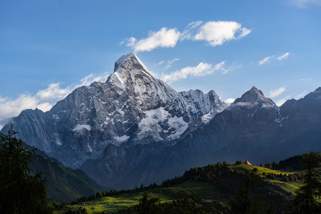 成都到九寨沟多少公里？一场说走就走的旅行，带你穿越梦幻山水