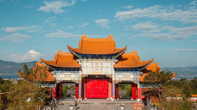 重建后的崇圣寺：从历史的尘埃中重生，见证千年的辉煌与变迁